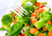 Broccoli’s Hidden “Drug” Factory mixed vegetables with broccoli and carrots on a plate